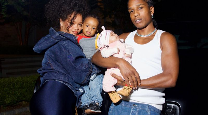 Rihanna e A$AP Rocky fazem primeira aparição após nascimento de Riot